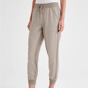 Never worn size small splendid lakeside joggerss